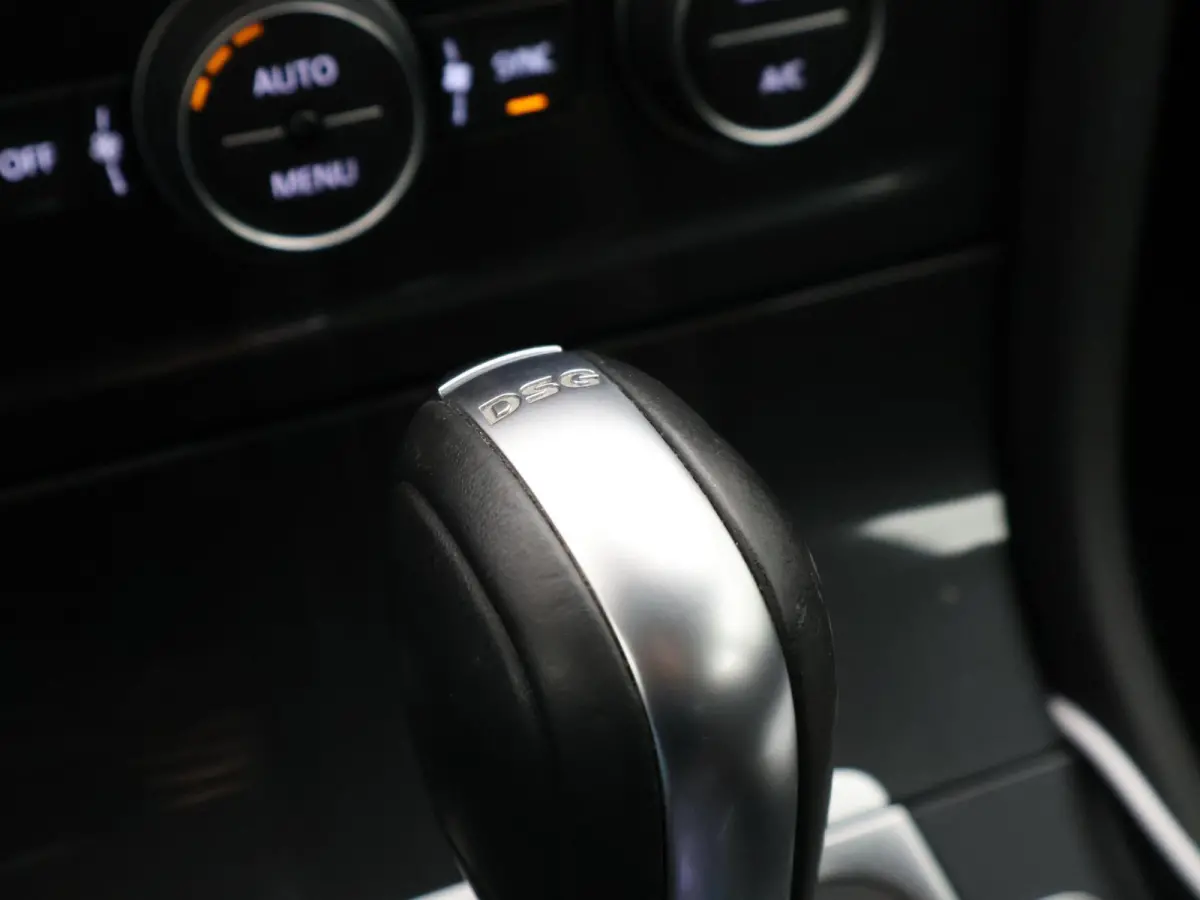 1.5 TSI 130 PK DSG AUT. + MASSAGE / ADAPTIVE CRUISE / CARPLAY / STOELVERW.