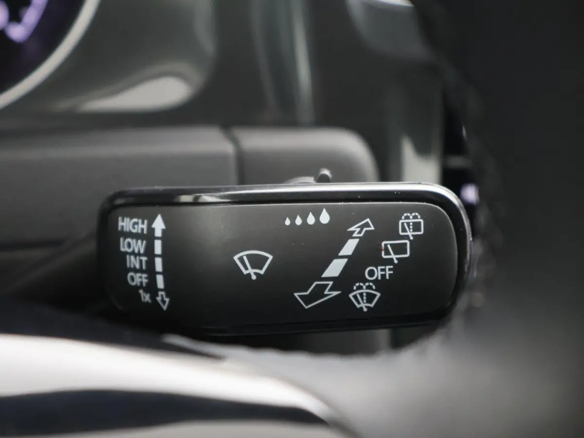 1.5 TSI 130 PK DSG AUT. + MASSAGE / ADAPTIVE CRUISE / CARPLAY / STOELVERW.