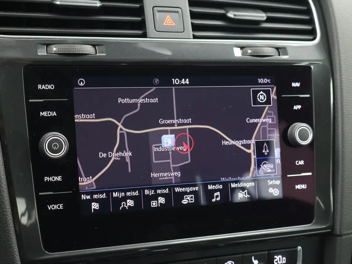 1.5 TSI 130 PK DSG AUT. + MASSAGE / ADAPTIVE CRUISE / CARPLAY / STOELVERW.