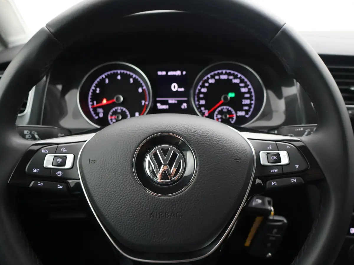 1.5 TSI 130 PK DSG AUT. + MASSAGE / ADAPTIVE CRUISE / CARPLAY / STOELVERW.