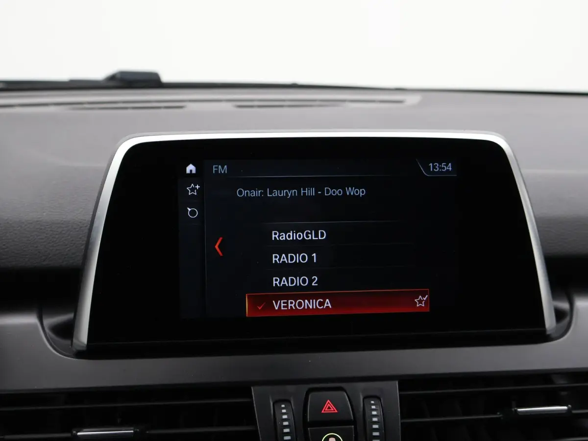 225xe 224 PK XDRIVE PLUG-IN HYBRID + STOELVERWARMING / AFN. TREKHAAK / NAVIGATIE