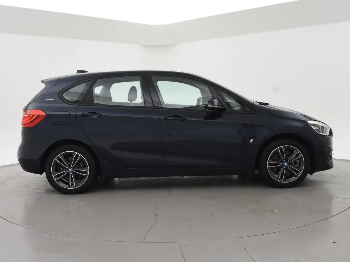 225xe 224 PK XDRIVE PLUG-IN HYBRID + STOELVERWARMING / AFN. TREKHAAK / NAVIGATIE