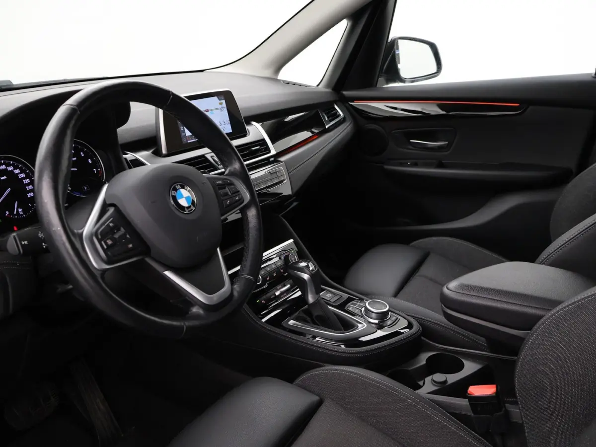 225xe 224 PK XDRIVE PLUG-IN HYBRID + STOELVERWARMING / AFN. TREKHAAK / NAVIGATIE