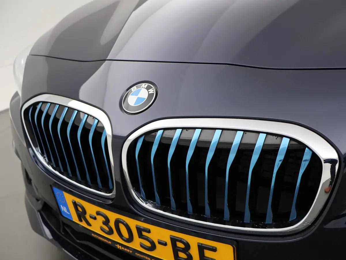 225xe 224 PK XDRIVE PLUG-IN HYBRID + STOELVERWARMING / AFN. TREKHAAK / NAVIGATIE