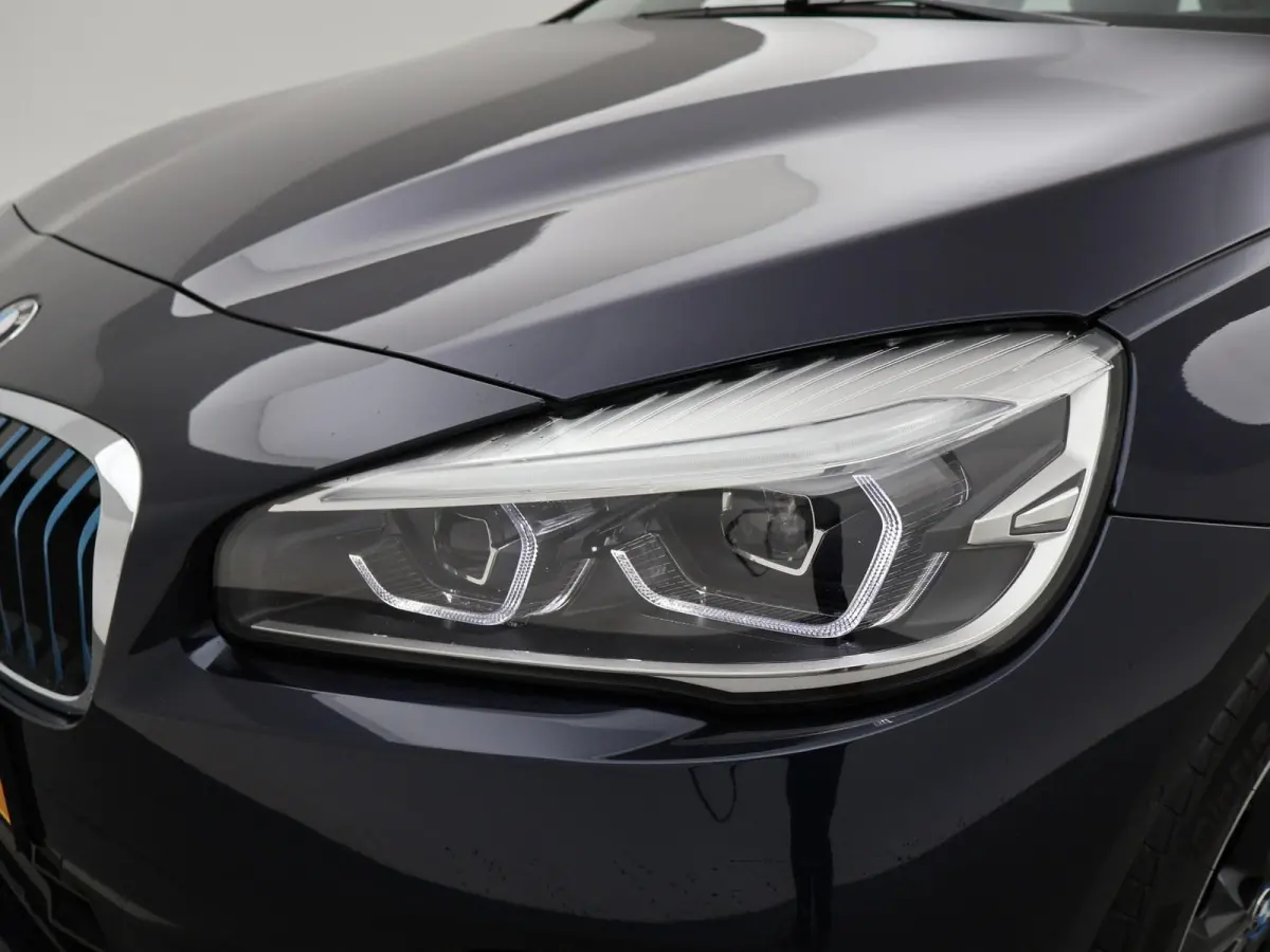 225xe 224 PK XDRIVE PLUG-IN HYBRID + STOELVERWARMING / AFN. TREKHAAK / NAVIGATIE