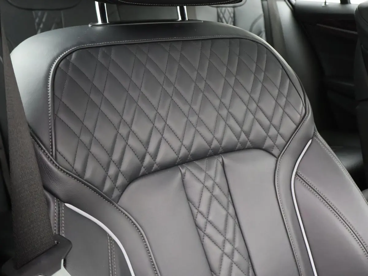 520i 184 PK M-SPORT H.E. AUT. *ALMANDINBRAUN* + PANORAMA | NAPPA LEDER | HEAD-UP | 19 INCH