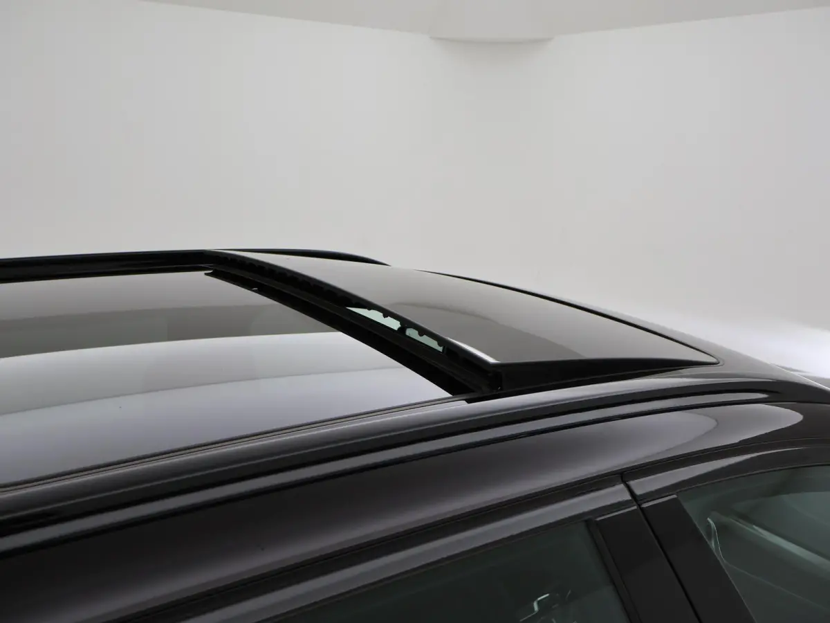 520i 184 PK M-SPORT H.E. AUT. *ALMANDINBRAUN* + PANORAMA | NAPPA LEDER | HEAD-UP | 19 INCH