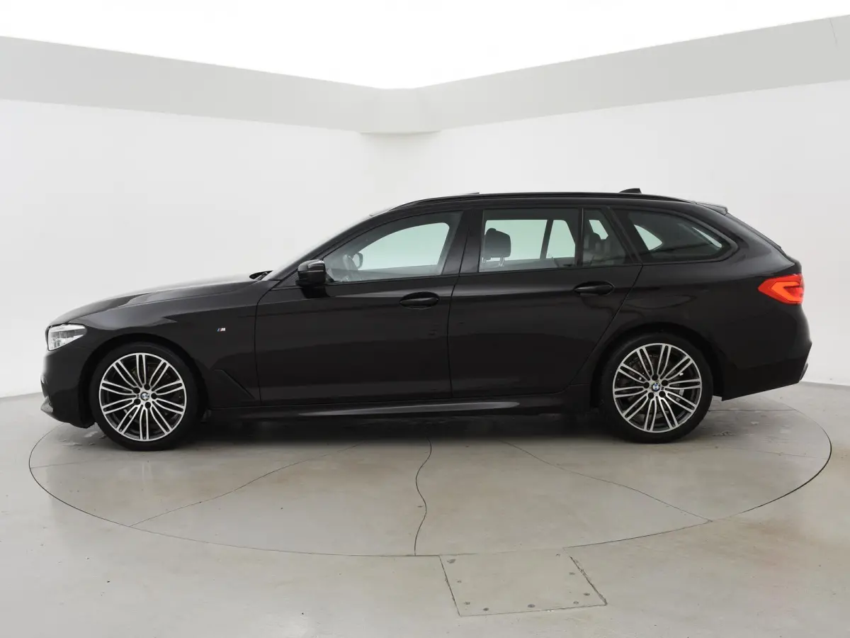 520i 184 PK M-SPORT H.E. AUT. *ALMANDINBRAUN* + PANORAMA | NAPPA LEDER | HEAD-UP | 19 INCH