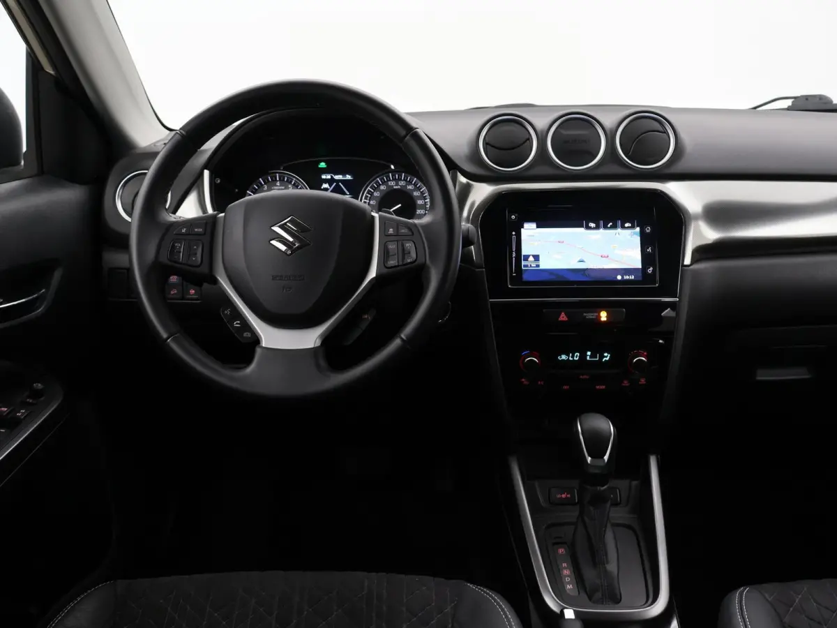 1.5 HYBRID AUT. ALLGRIP 4WD STYLE + TREKHAAK | ADAPTIVE CRUISE | CAMERA | STOELVERW. | NAVIGATIE