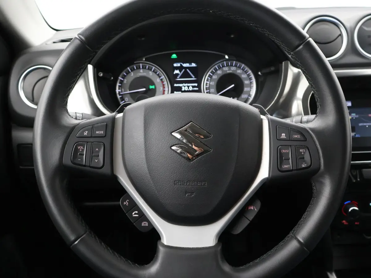 1.5 HYBRID AUT. ALLGRIP 4WD STYLE + TREKHAAK | ADAPTIVE CRUISE | CAMERA | STOELVERW. | NAVIGATIE