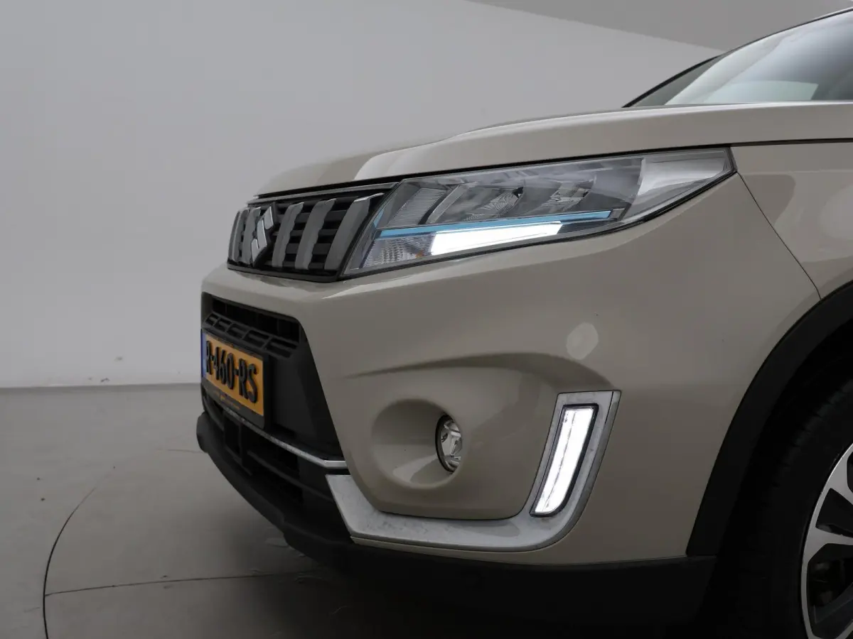 1.5 HYBRID AUT. ALLGRIP 4WD STYLE + TREKHAAK | ADAPTIVE CRUISE | CAMERA | STOELVERW. | NAVIGATIE
