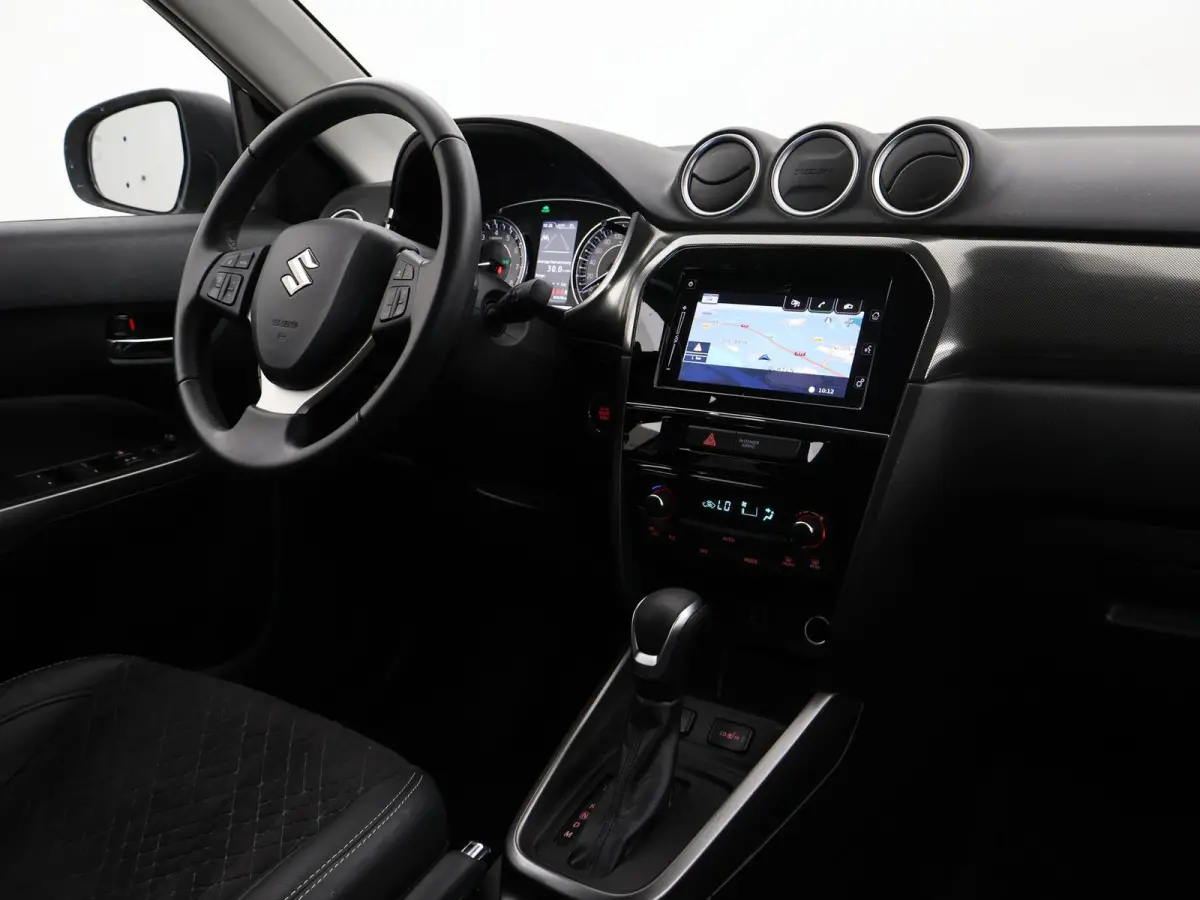 1.5 HYBRID AUT. ALLGRIP 4WD STYLE + TREKHAAK | ADAPTIVE CRUISE | CAMERA | STOELVERW. | NAVIGATIE