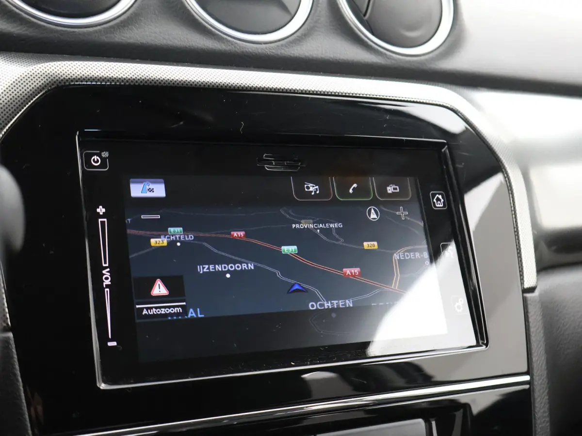1.5 HYBRID AUT. ALLGRIP 4WD STYLE + TREKHAAK | ADAPTIVE CRUISE | CAMERA | STOELVERW. | NAVIGATIE