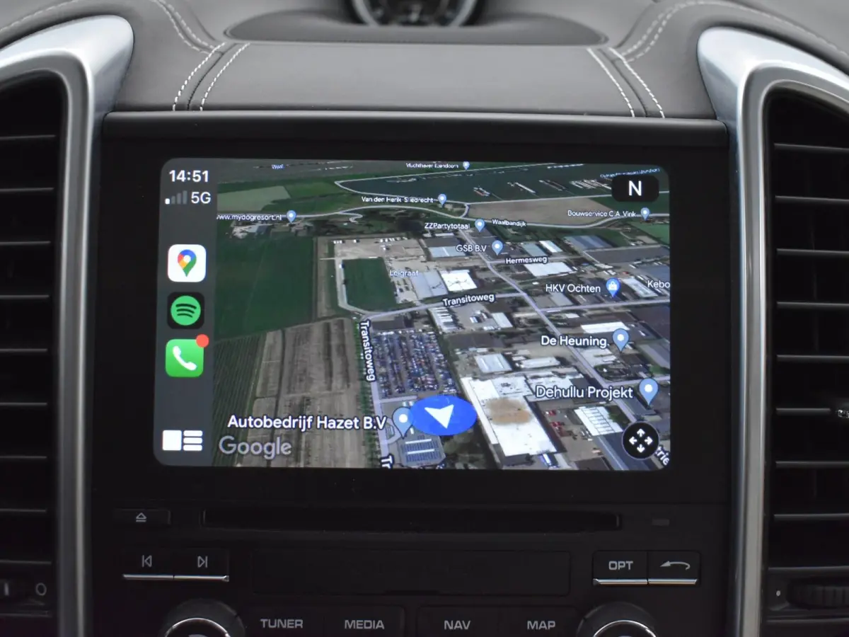 3.0 S E-HYBRID 416 PK + ADAPTIVE CRUISE | PANORAMA | 360 CAMERA | LUCHTVERING | APPLE CARPLAY | BOSE