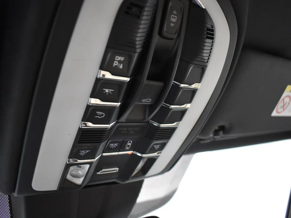 3.0 S E-HYBRID 416 PK + ADAPTIVE CRUISE | PANORAMA | 360 CAMERA | LUCHTVERING | APPLE CARPLAY | BOSE