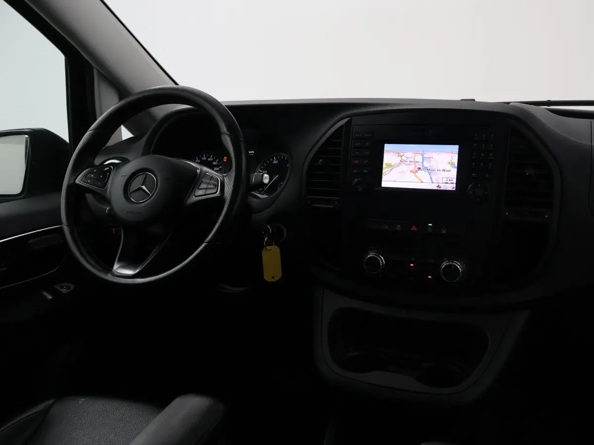 119 CDI 190 PK AUT7 EURO 6 + LEDER | STOELVERW. | LED | CAMERA | NAVIGATIE | AFN. TREKH. | LMV