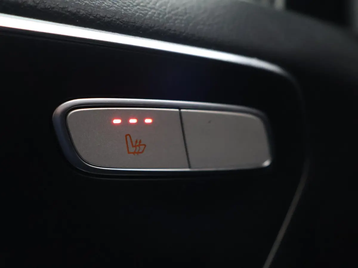 119 CDI 190 PK AUT7 EURO 6 + LEDER | STOELVERW. | LED | CAMERA | NAVIGATIE | AFN. TREKH. | LMV