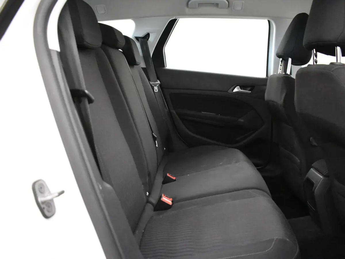 1.2 PureTech Blue Lease + Trekhaak