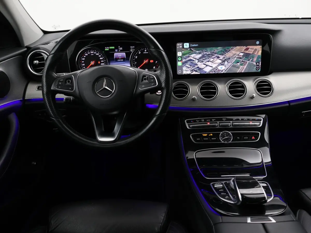 350e PLUG-IN HYBRID SEDAN AUT9 + 20 INCH | SFEERVERLICHTING | LUCHTVERING | CARPLAY | CAMERA | LED