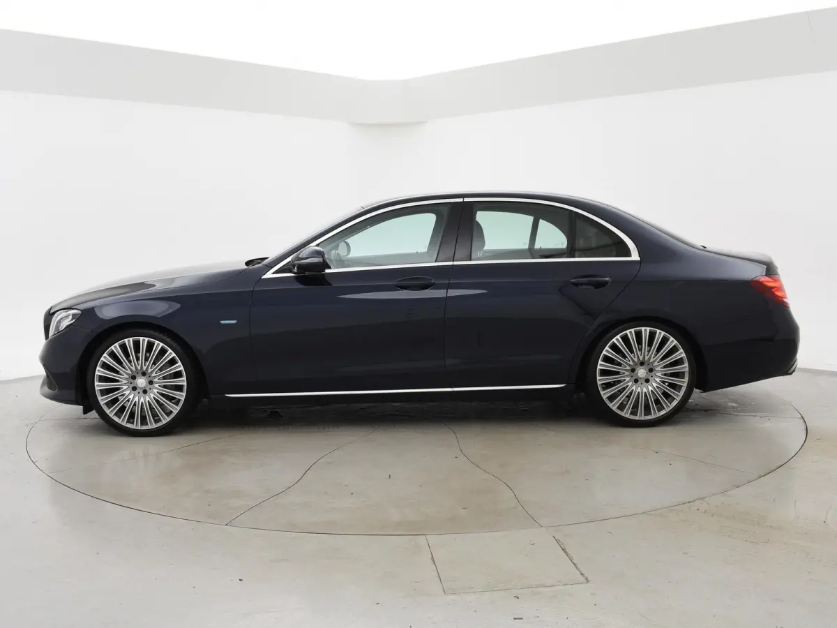 350e PLUG-IN HYBRID SEDAN AUT9 + 20 INCH | SFEERVERLICHTING | LUCHTVERING | CARPLAY | CAMERA | LED