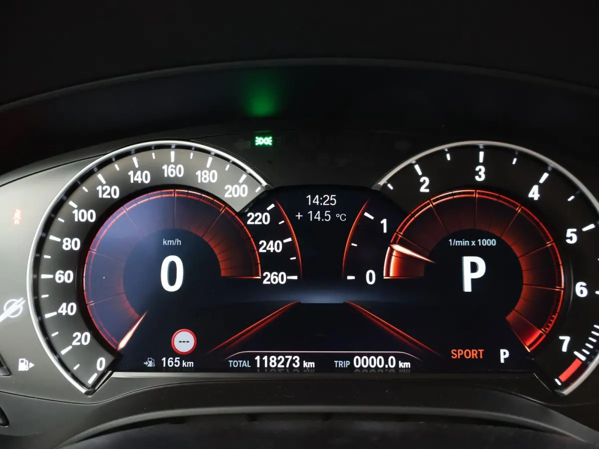 530i H.E. SPORT-LINE 252 PK AUT8. + LEDER EXCLUSIVE / ADAPTIVE CRUISE / CARPLAY