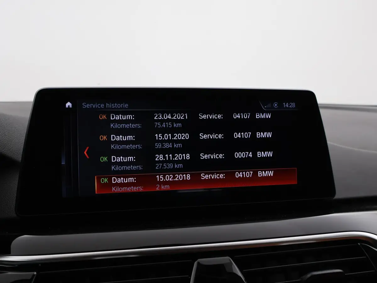 530i H.E. SPORT-LINE 252 PK AUT8. + LEDER EXCLUSIVE / ADAPTIVE CRUISE / CARPLAY