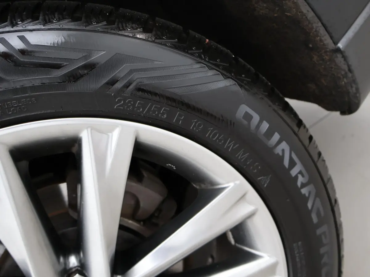 450h 4WD + PANORAMA / TREKHAAK / HEAD-UP / CAMERA / 19 INCH / MEMORY
