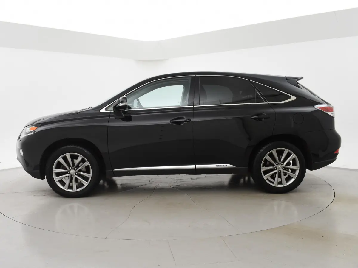 450h 4WD + PANORAMA / TREKHAAK / HEAD-UP / CAMERA / 19 INCH / MEMORY