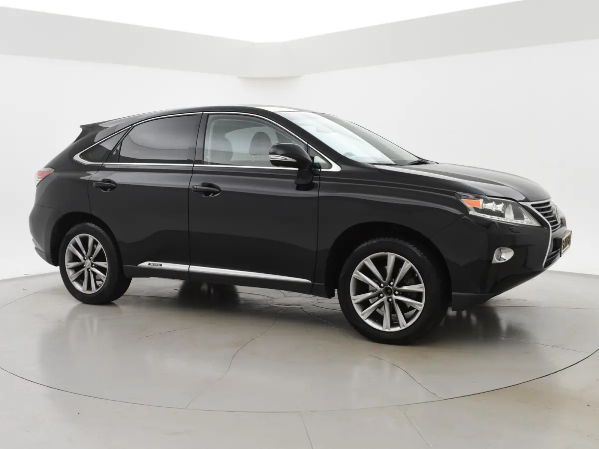 450h 4WD + PANORAMA / TREKHAAK / HEAD-UP / CAMERA / 19 INCH / MEMORY