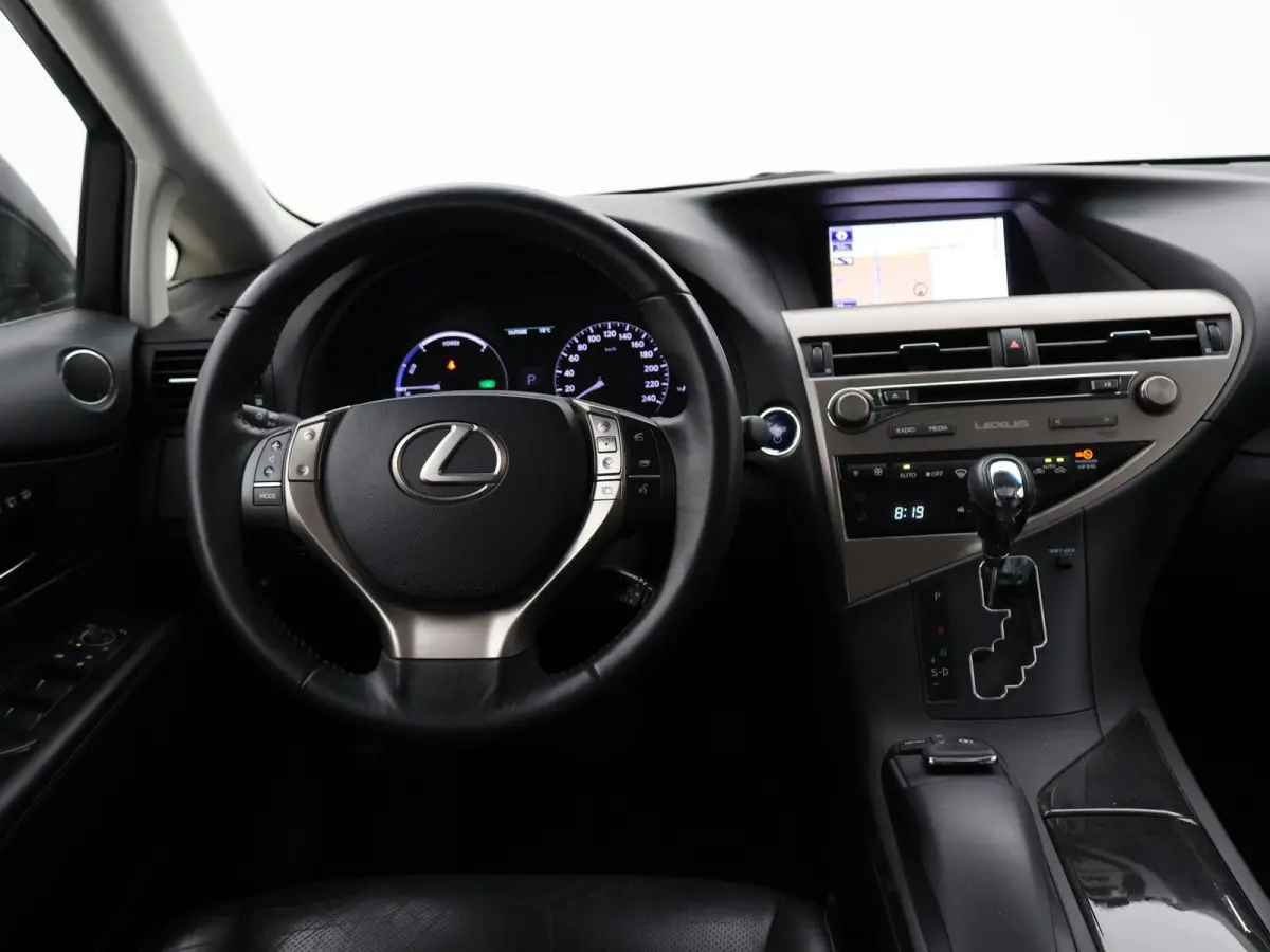 450h 4WD + PANORAMA / TREKHAAK / HEAD-UP / CAMERA / 19 INCH / MEMORY