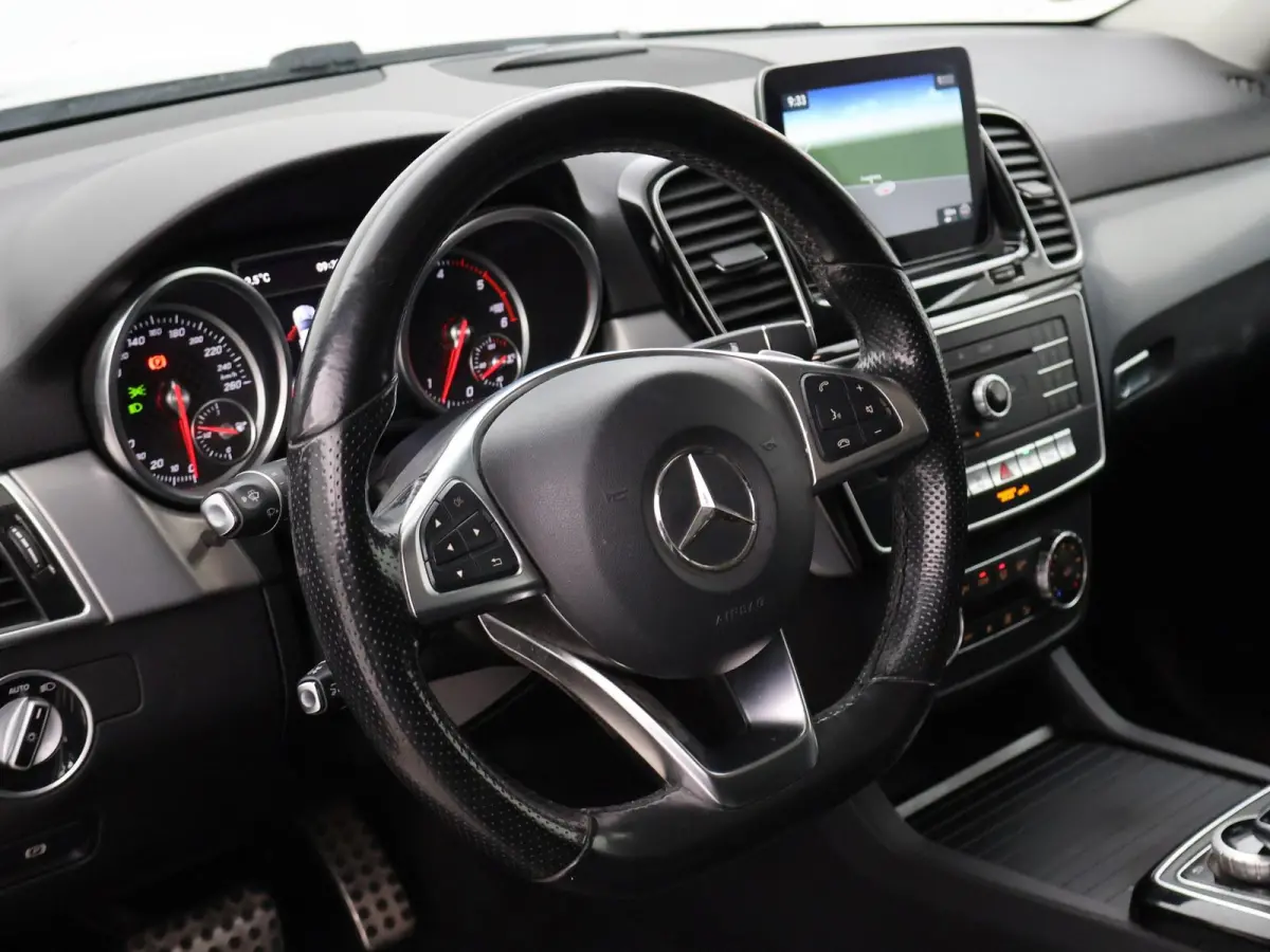 350d 258 PK 4MATIC GRIJS KENTEKEN EURO 6 + LUCHTVERING / LED / 360 CAMERA / APPLE CARPLAY