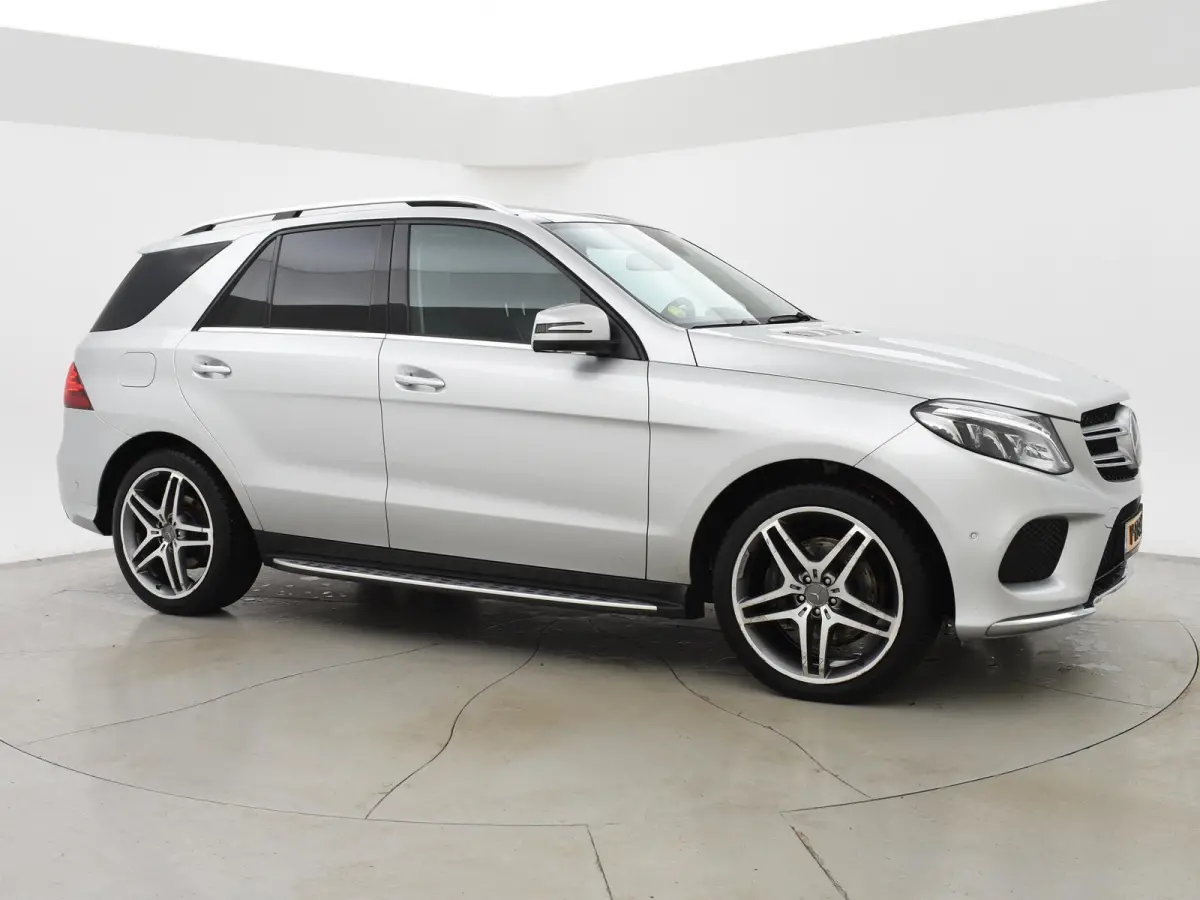 350d 258 PK 4MATIC GRIJS KENTEKEN EURO 6 + LUCHTVERING / LED / 360 CAMERA / APPLE CARPLAY