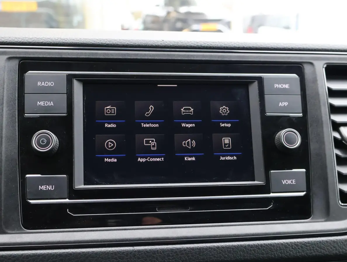 30 2.0 TDI L3H3 + APPLE CARPLAY / ANDROID AUTO / PDC / CRUISE / DEEP OCEAN
