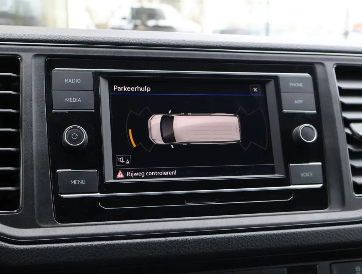 30 2.0 TDI L3H3 + APPLE CARPLAY / ANDROID AUTO / PDC / CRUISE / DEEP OCEAN