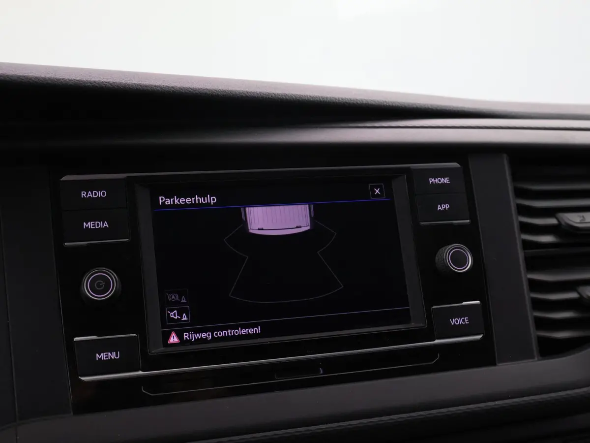 2.0 TDI L2H1 + LED | 20 INCH LMV | TREEPLANKEN | APPLE CARPLAY | TREKHAAK