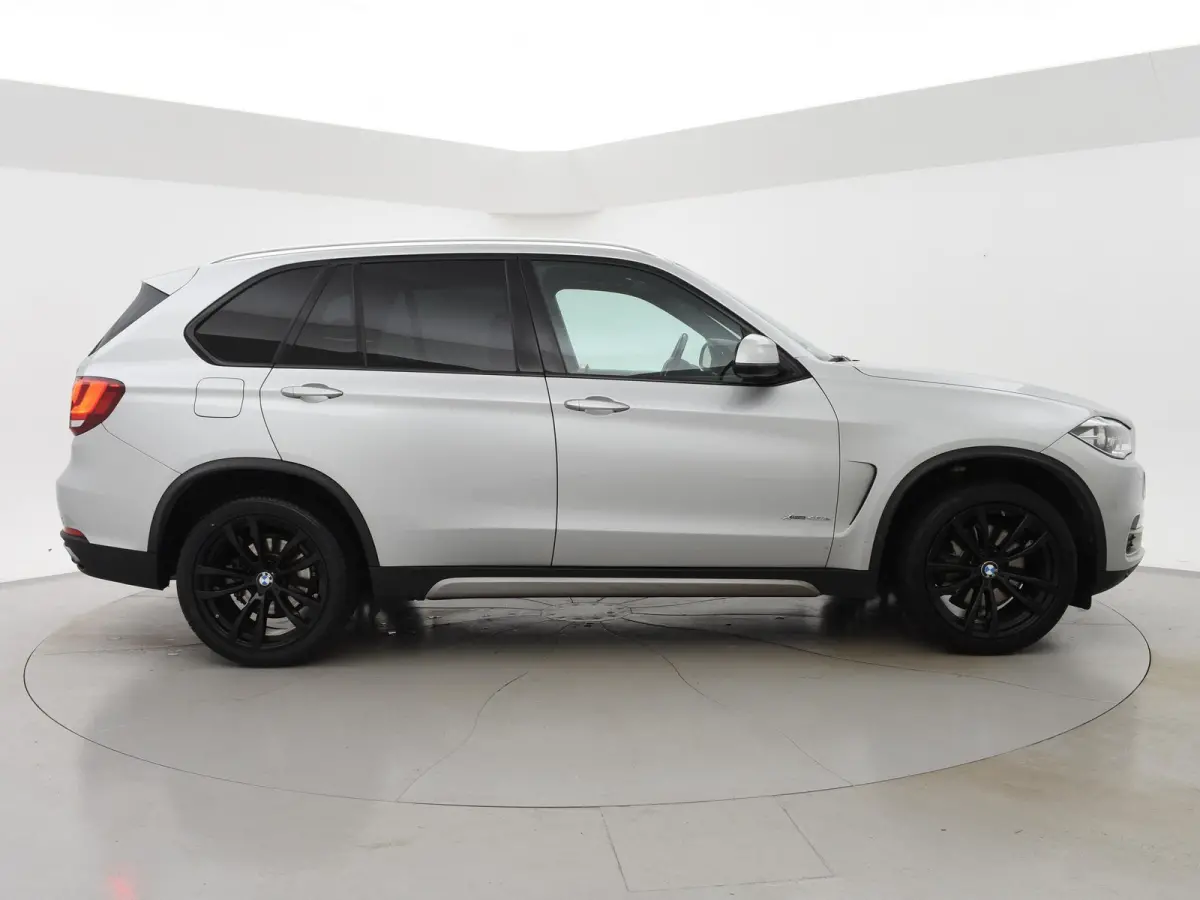 xDrive40e HYBRID + HEAD-UP DISPLAY / NAPPA LEDER / SURROUND VIEW CAMERA / 20 INCH LMV