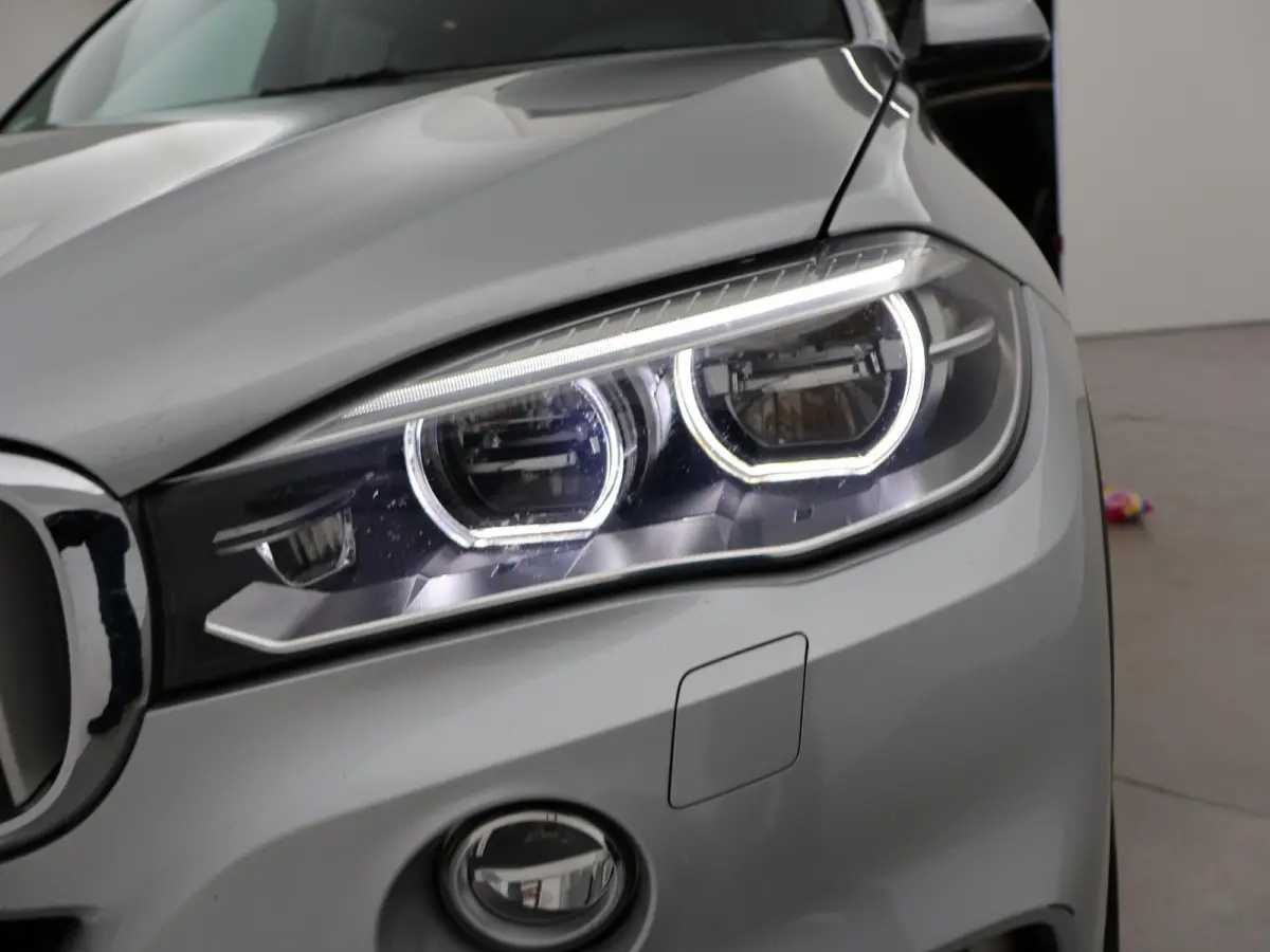xDrive40e HYBRID + HEAD-UP DISPLAY / NAPPA LEDER / SURROUND VIEW CAMERA / 20 INCH LMV