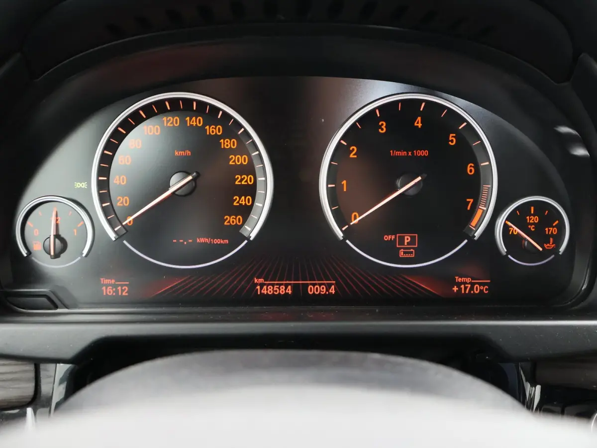 xDrive40e HYBRID + HEAD-UP DISPLAY / NAPPA LEDER / SURROUND VIEW CAMERA / 20 INCH LMV