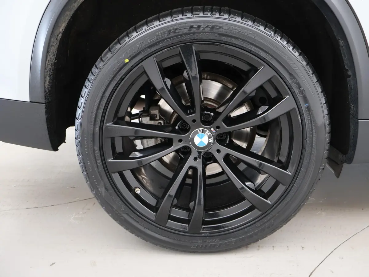 xDrive40e HYBRID + HEAD-UP DISPLAY / NAPPA LEDER / SURROUND VIEW CAMERA / 20 INCH LMV