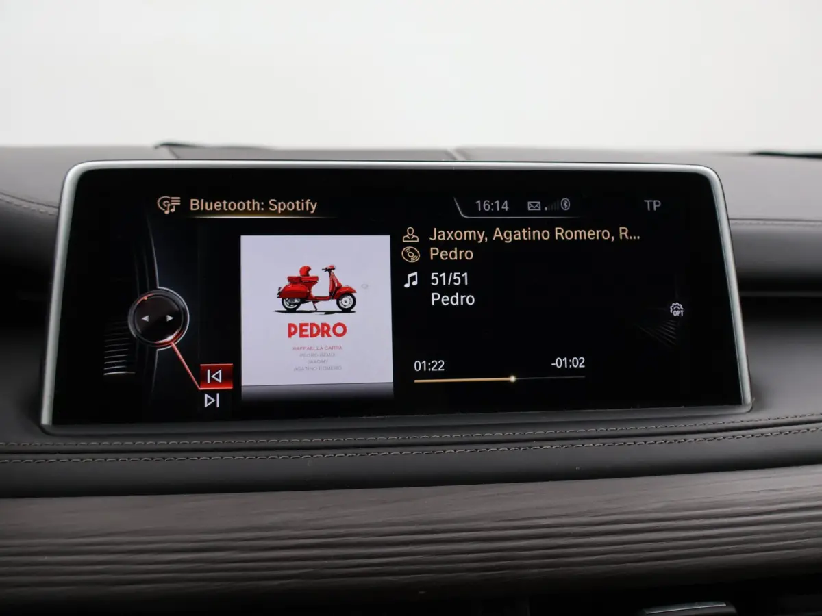 xDrive40e HYBRID + HEAD-UP DISPLAY / NAPPA LEDER / SURROUND VIEW CAMERA / 20 INCH LMV
