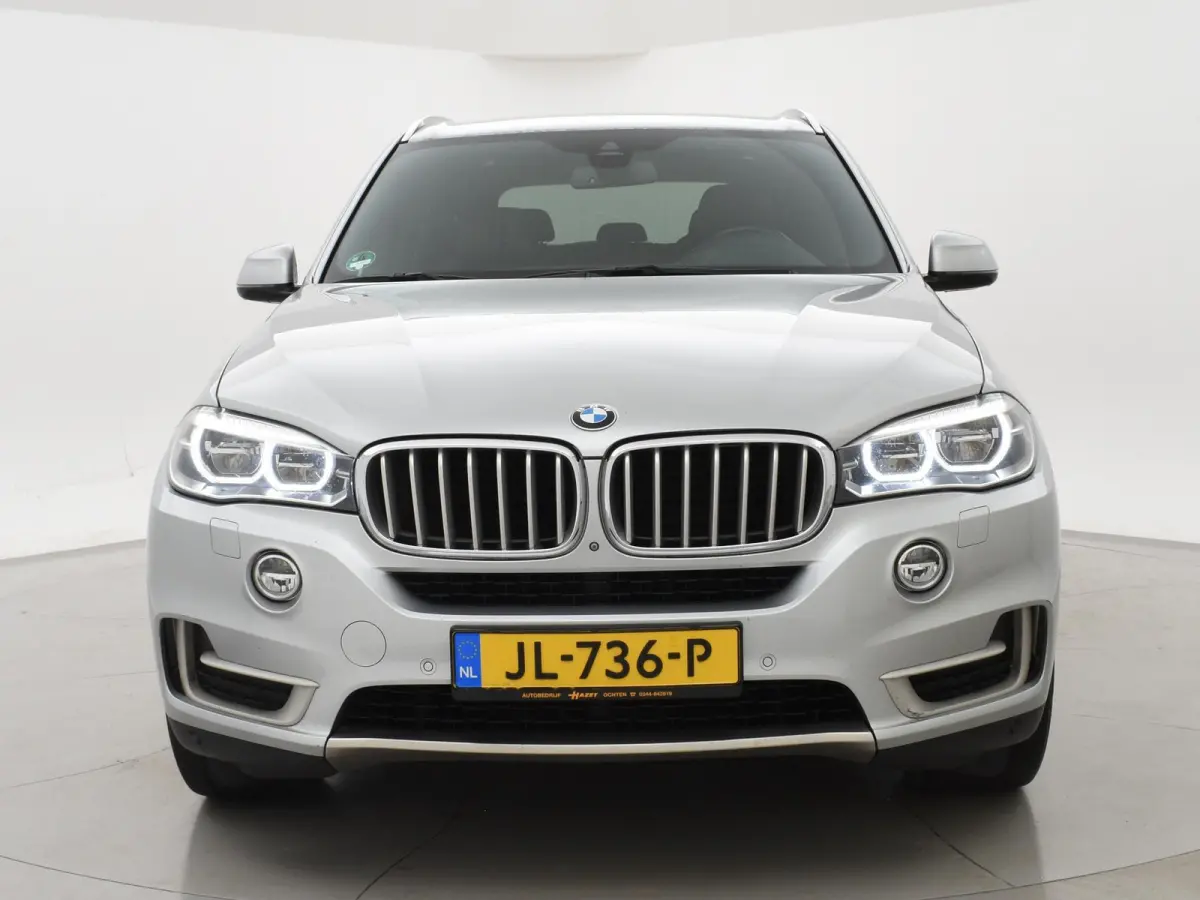 xDrive40e HYBRID + HEAD-UP DISPLAY / NAPPA LEDER / SURROUND VIEW CAMERA / 20 INCH LMV