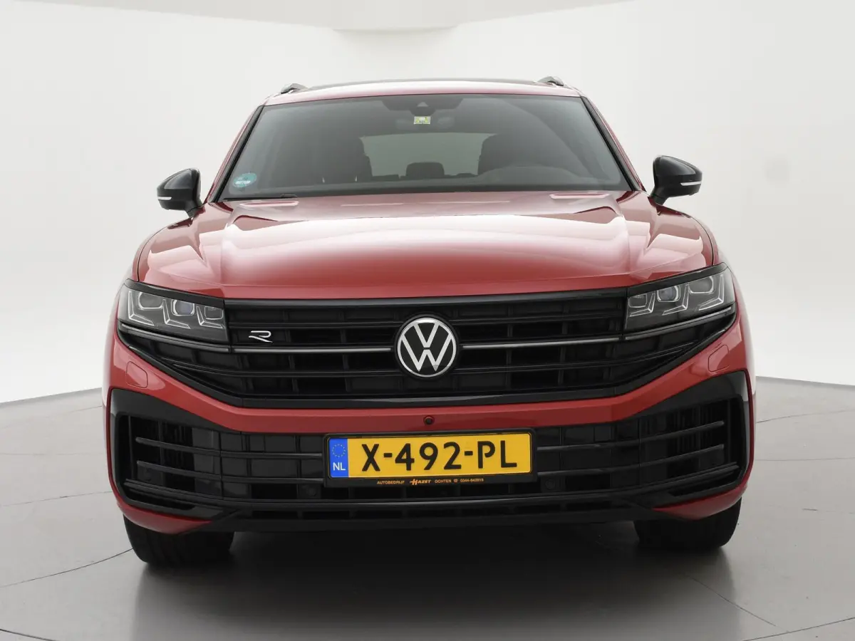 R 3.0 TSi V6 eHybrid 4MOTION R 462 PK *CHILI RED* + PANORAMA | STOELVENTILATIE | LUCHTVERING | DYNAUDIO | HEAD-UP DISPLAY