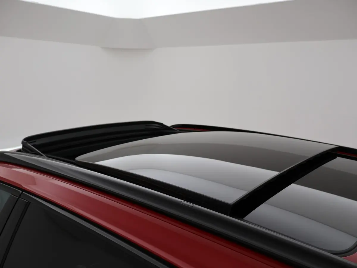 R 3.0 TSi V6 eHybrid 4MOTION R 462 PK *CHILI RED* + PANORAMA | STOELVENTILATIE | LUCHTVERING | DYNAUDIO | HEAD-UP DISPLAY