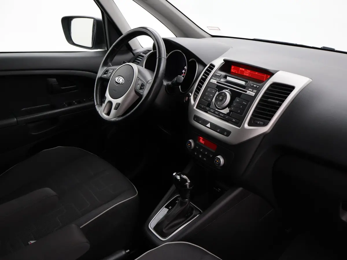 1.6 CVVT AUTOMAAT + STUUR/STOELVERWARMING | PARKEERSENSOREN | LMV | CLIMATE CONTROL