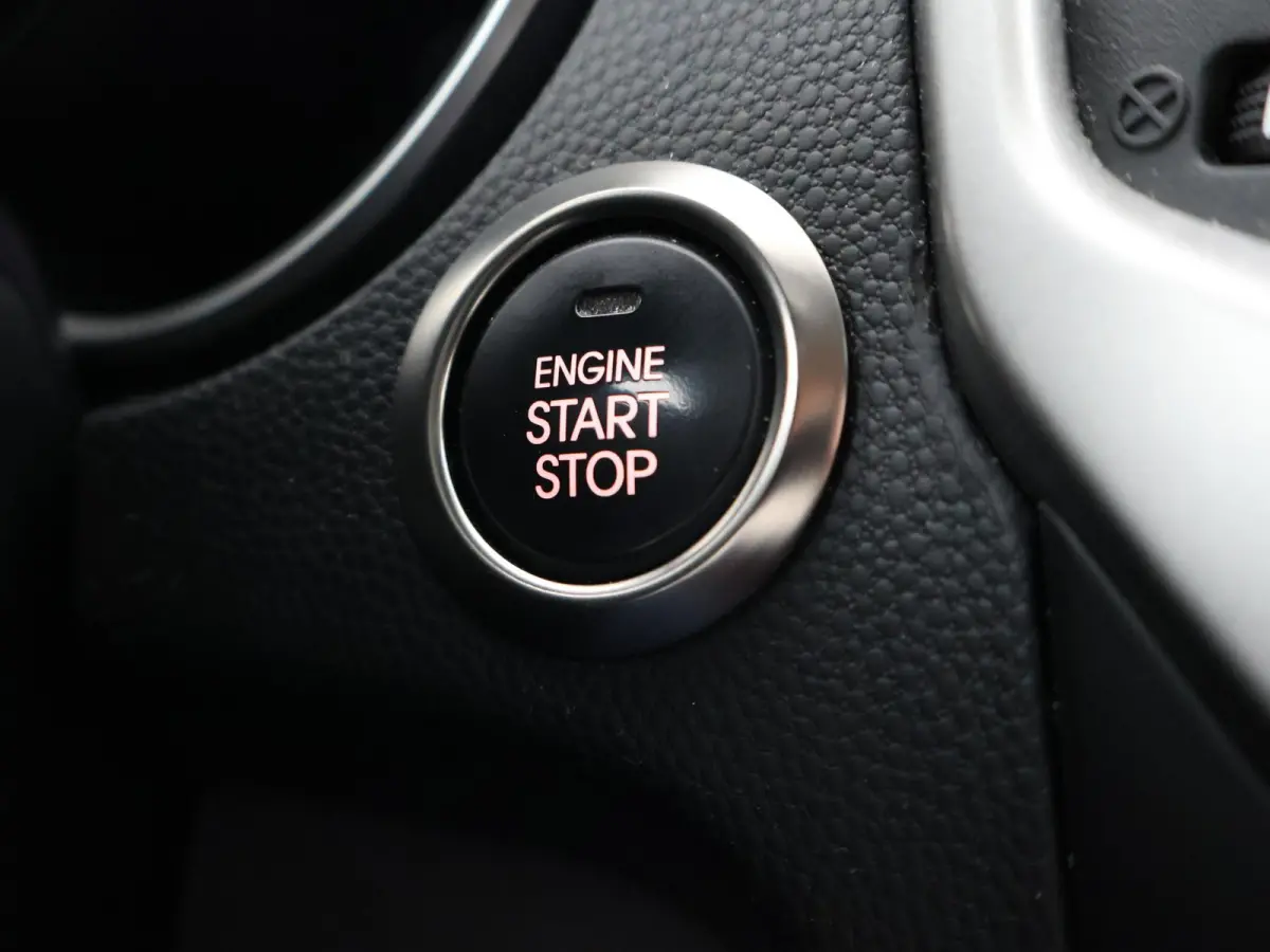 1.6 CVVT AUTOMAAT + STUUR/STOELVERWARMING | PARKEERSENSOREN | LMV | CLIMATE CONTROL