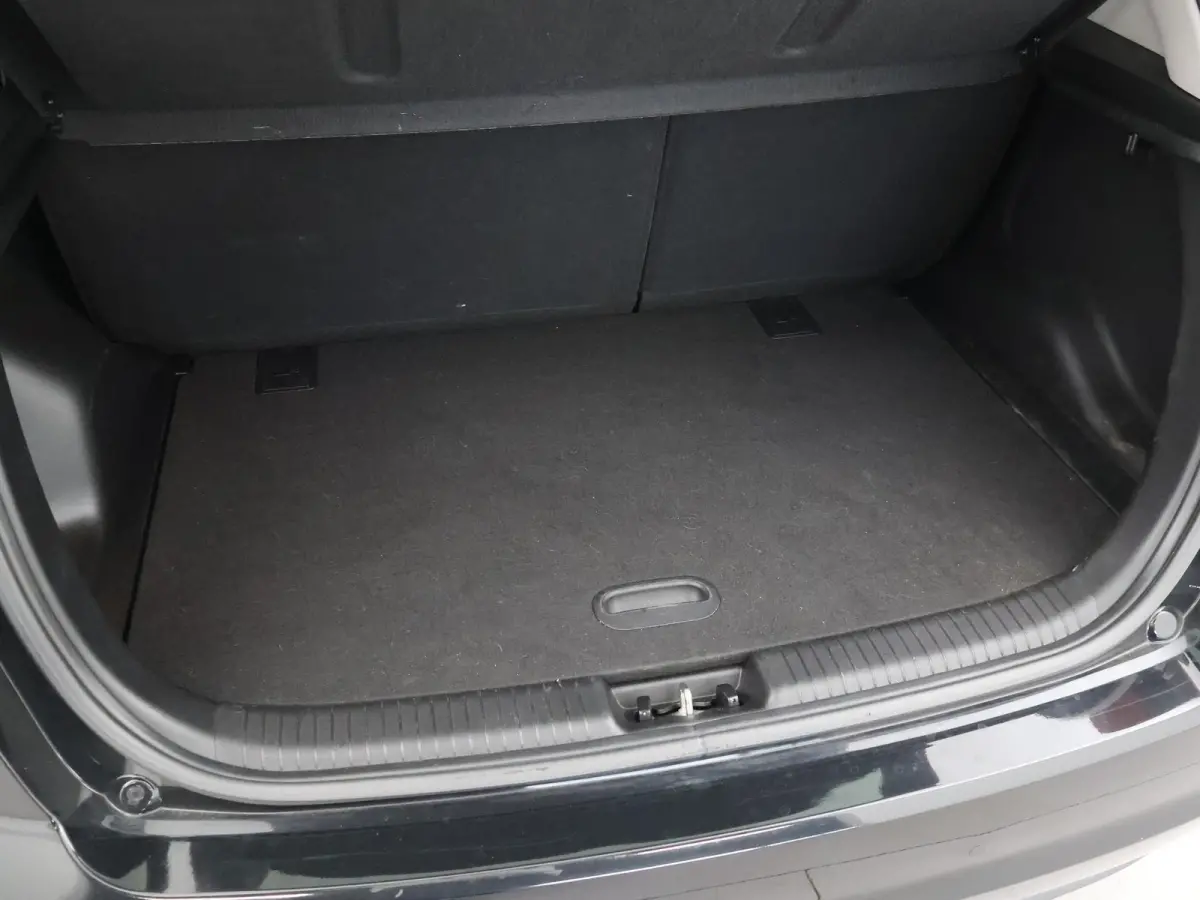 1.6 CVVT AUTOMAAT + STUUR/STOELVERWARMING | PARKEERSENSOREN | LMV | CLIMATE CONTROL