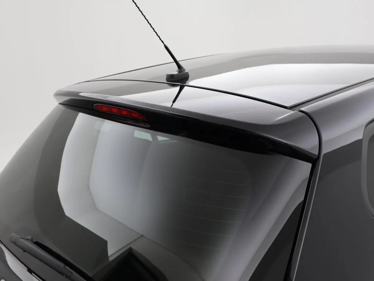 1.6 CVVT AUTOMAAT + STUUR/STOELVERWARMING | PARKEERSENSOREN | LMV | CLIMATE CONTROL