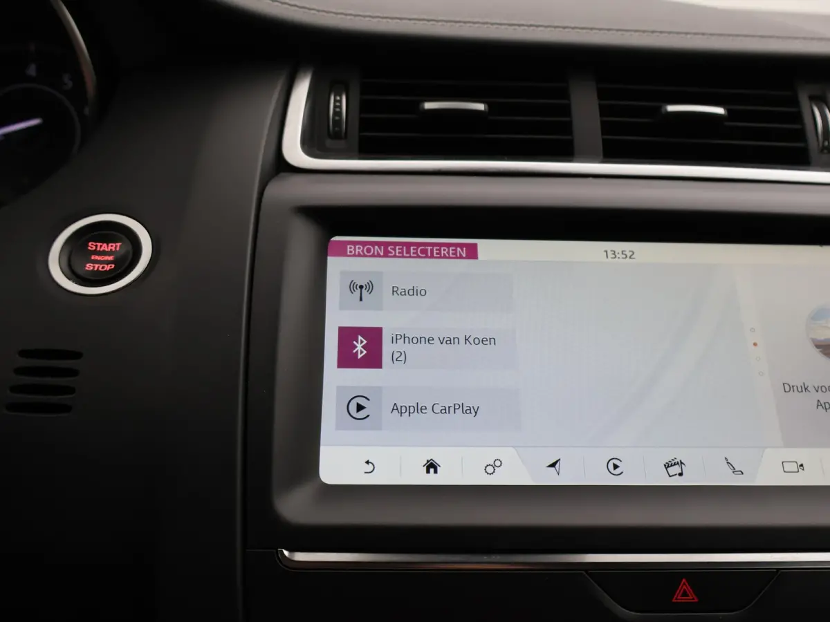 2.0 TURBO P250 AWD R-DYNAMIC SE + PANORAMA / LEDER / CAMERA