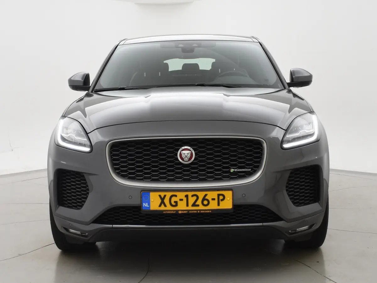 2.0 TURBO P250 AWD R-DYNAMIC SE + PANORAMA / LEDER / CAMERA