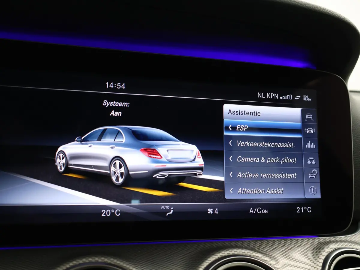 200 AVANTGARDE SEDAN + DIGITALE COCKPIT WIDESCREEN | SCHUIFDAK | SFEERVERLICHTING